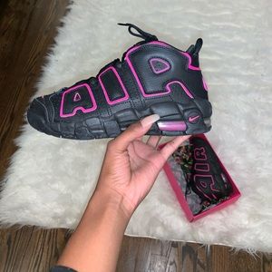 Nike Air More Uptempo Black / Pink